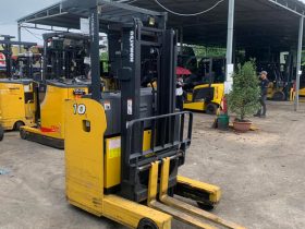 Xe nâng điện đứng lái Komatsu cũ 1 tấn 2011
