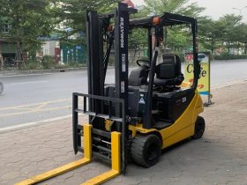Xe nâng điện Komasu 2 tấn cũ 2015