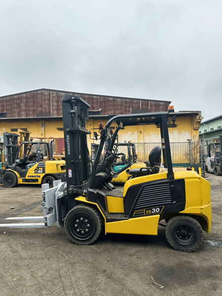 xe-nang-dien-ngoi-lai-komatsu-cu-fe