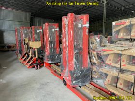 Xe nâng tay tại Tuyên Quang